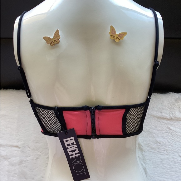 Beach Riot Bikini Top - Picture 2 of 7